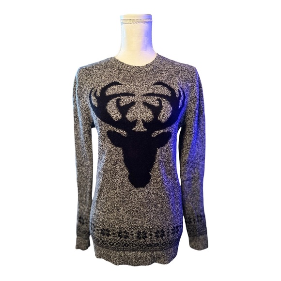 Asos Women’s Gray knit Deer Sweater Size S Pullover - Picture 3 of 8